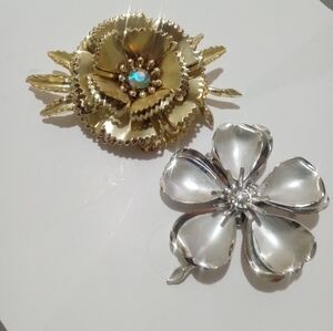 Vintage Coro Brooches One Silver Toned One Gold Toned Flowers